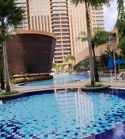 Suites At Times Square Kl Куала-Лумпур Экстерьер фото